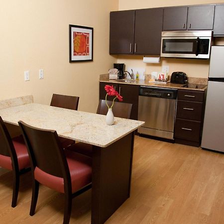 Towneplace Suites By Marriott Lake Jackson Clute Екстериор снимка