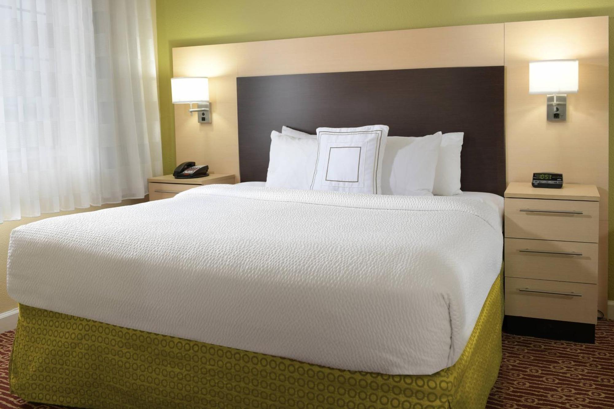 Towneplace Suites By Marriott Lake Jackson Clute Екстериор снимка