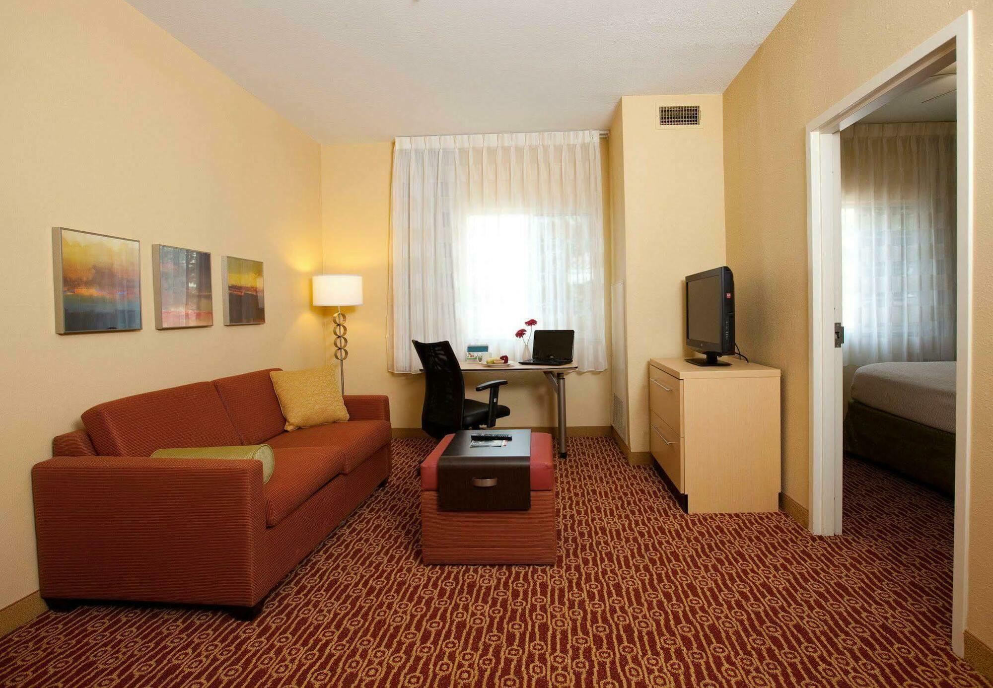 Towneplace Suites By Marriott Lake Jackson Clute Екстериор снимка